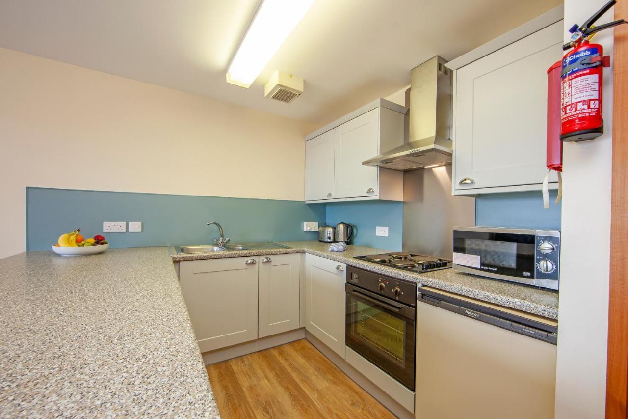 אובאן Esplanade Court Holiday Apartments מראה חיצוני תמונה