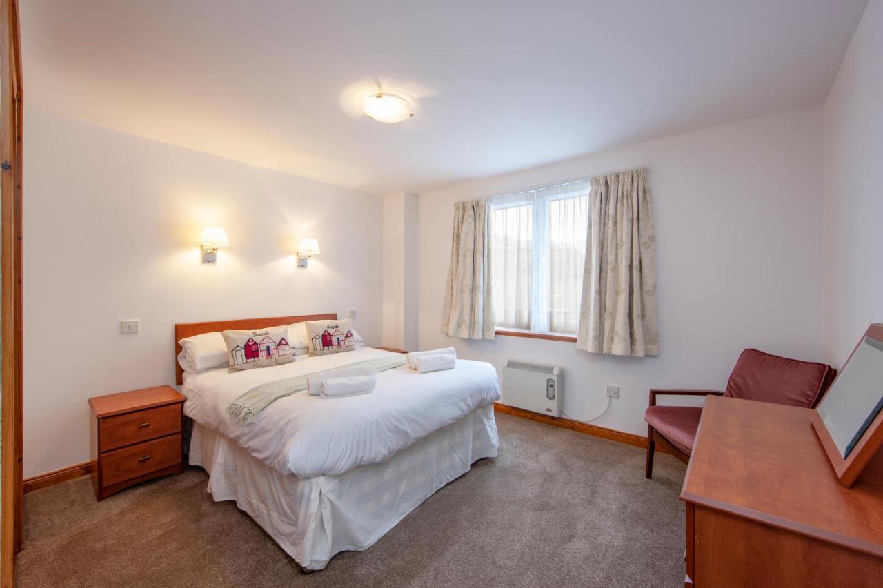 אובאן Esplanade Court Holiday Apartments מראה חיצוני תמונה
