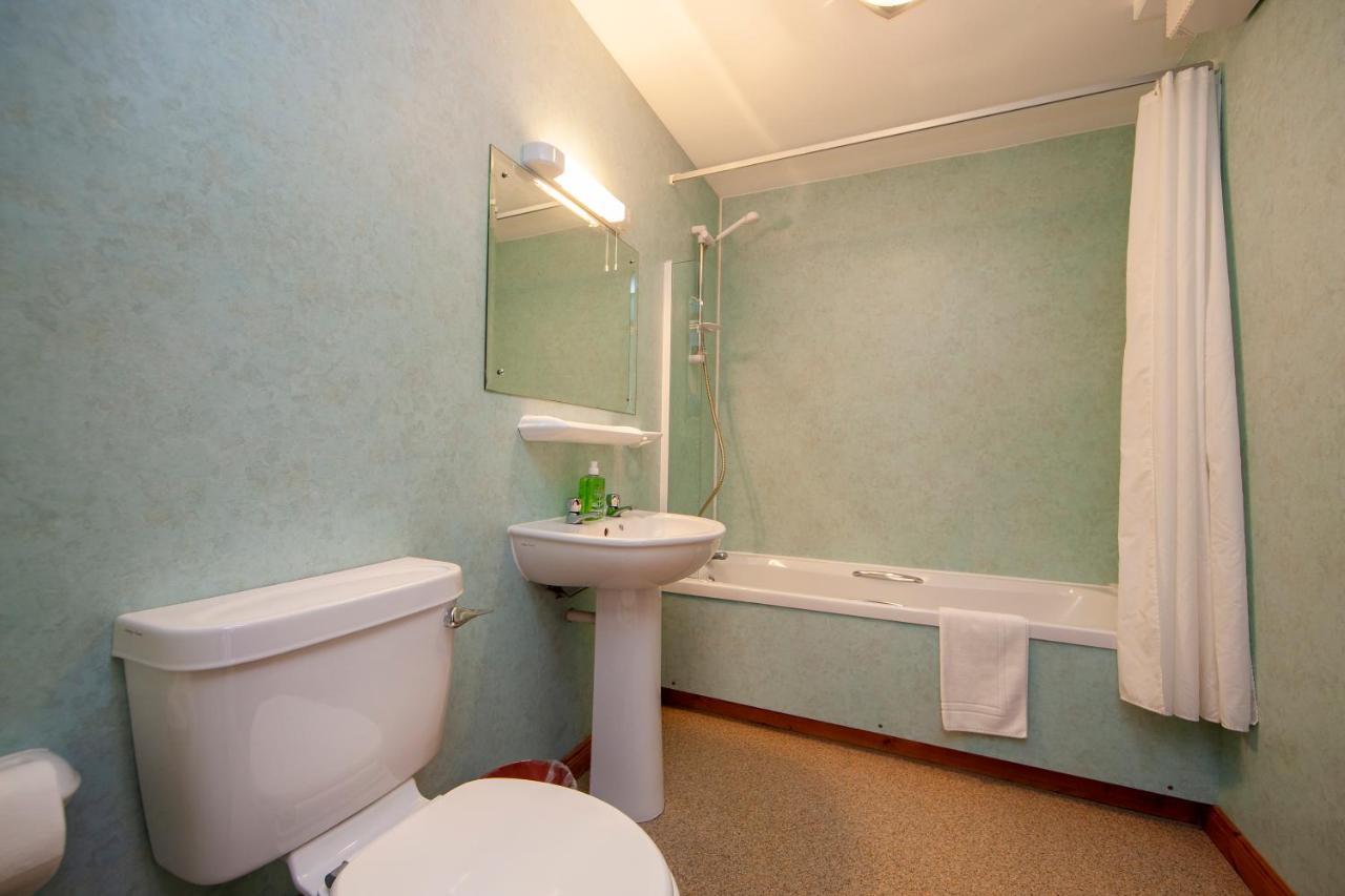 אובאן Esplanade Court Holiday Apartments מראה חיצוני תמונה
