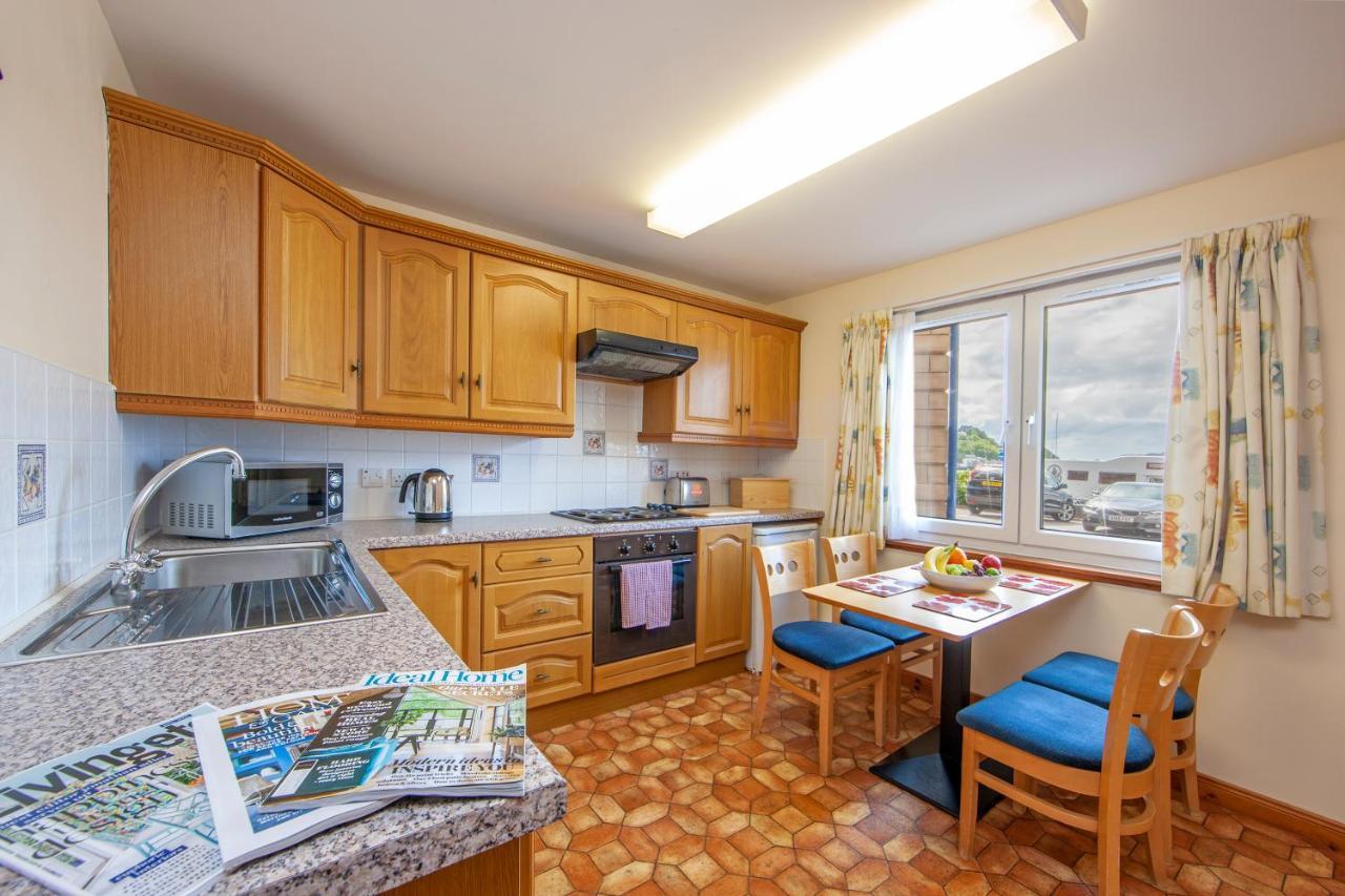אובאן Esplanade Court Holiday Apartments מראה חיצוני תמונה