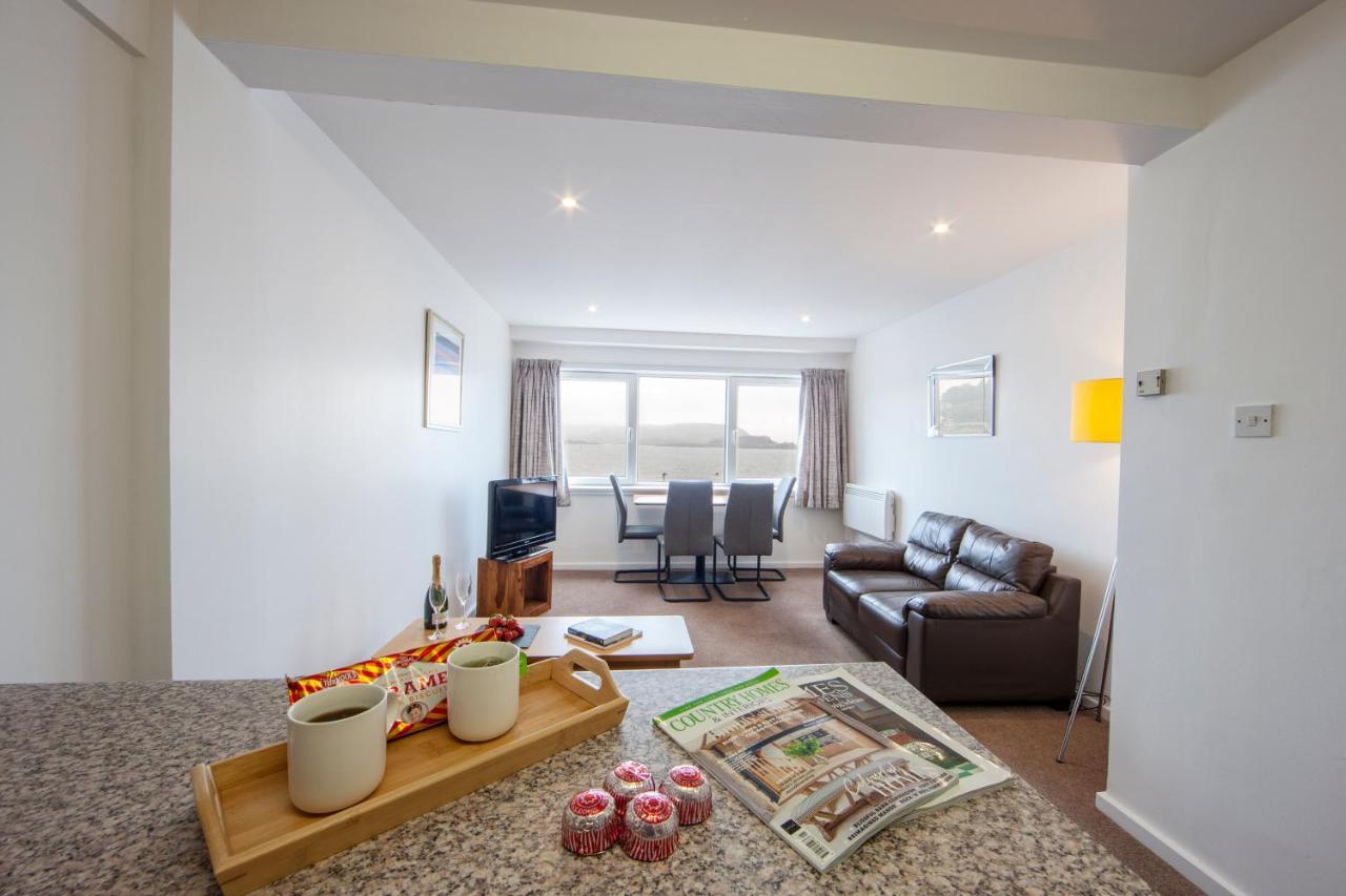 אובאן Esplanade Court Holiday Apartments מראה חיצוני תמונה